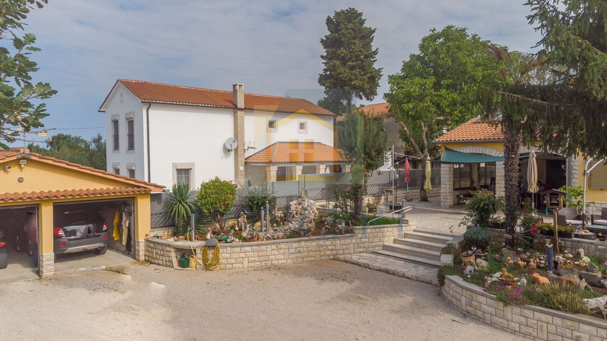 Dom Na predaj - ISTARSKA POREČ