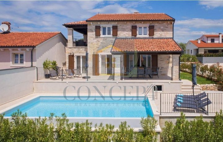 Dům na prodej 355 m² – Poreč