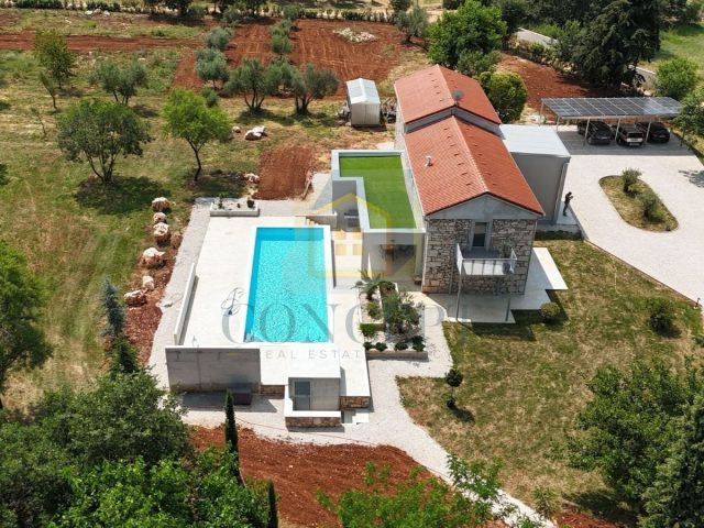 Haus zu verkaufen 350 m² – Poreč