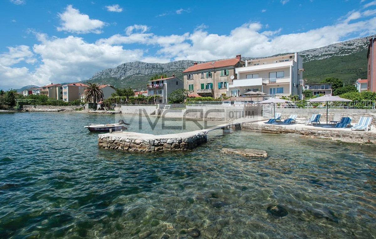 House For sale - SPLITSKO-DALMATINSKA SPLIT