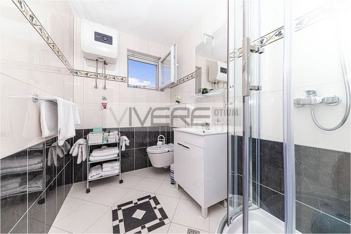 House For sale - SPLITSKO-DALMATINSKA SPLIT
