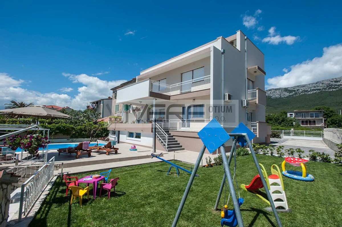 House For sale - SPLITSKO-DALMATINSKA SPLIT
