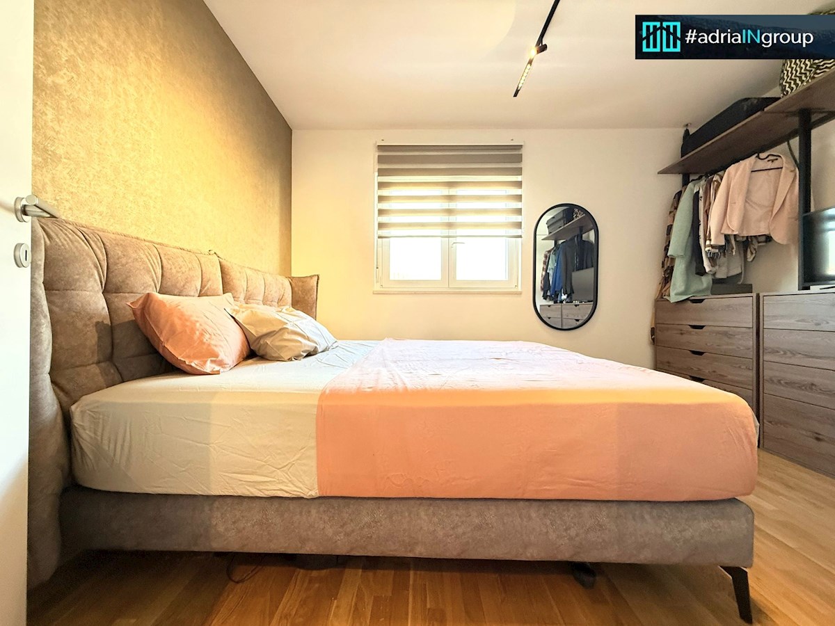 Flat For sale - SPLITSKO-DALMATINSKA PODSTRANA