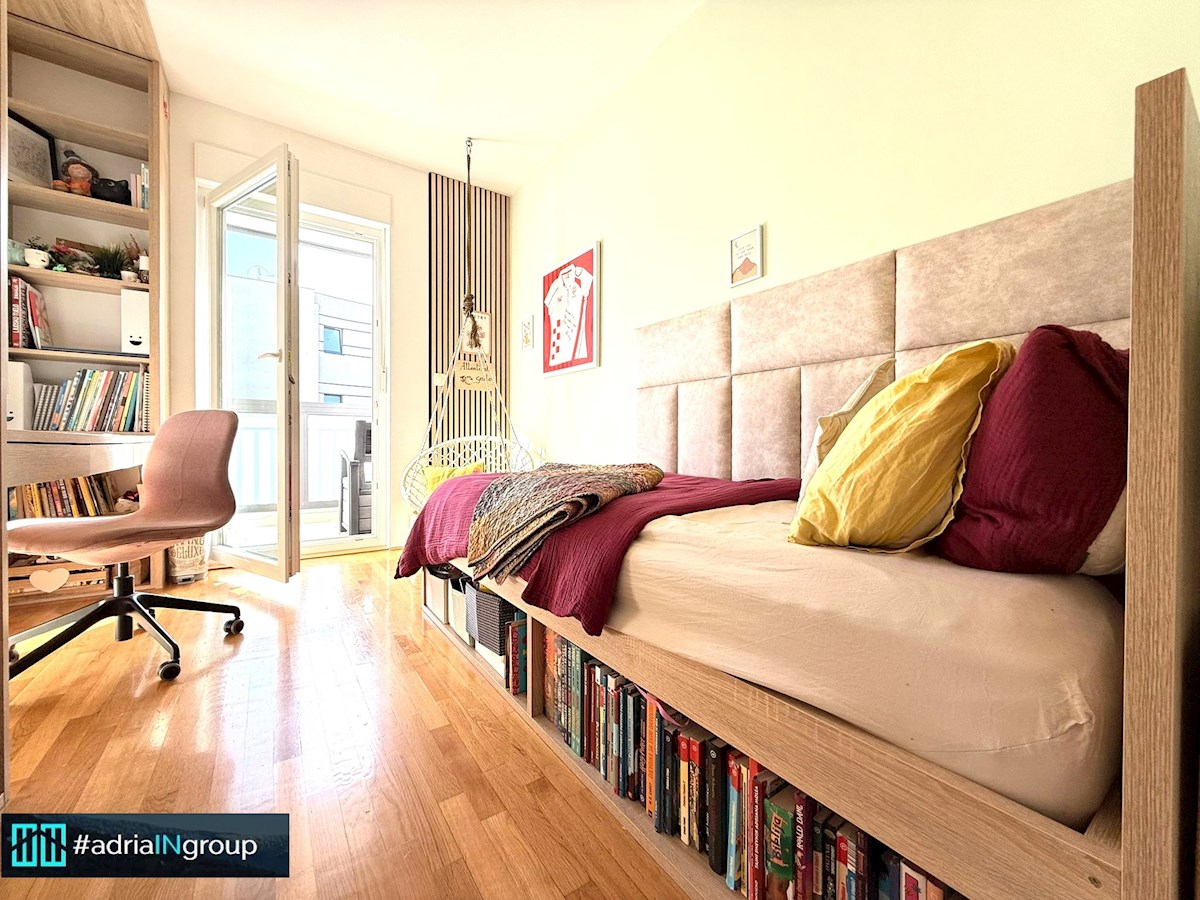 Flat For sale - SPLITSKO-DALMATINSKA PODSTRANA