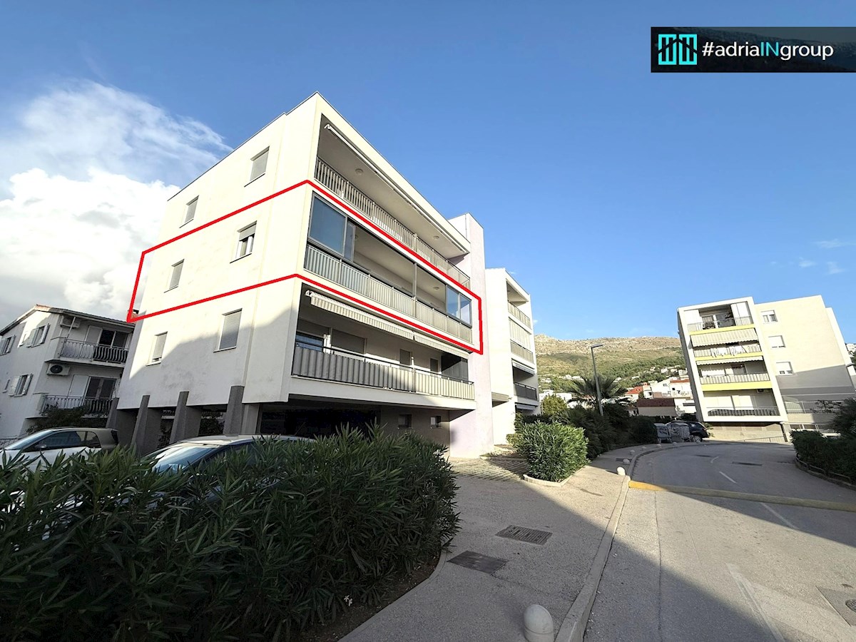 Flat For sale - SPLITSKO-DALMATINSKA PODSTRANA