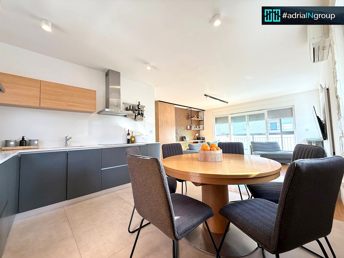 Flat For sale - SPLITSKO-DALMATINSKA PODSTRANA
