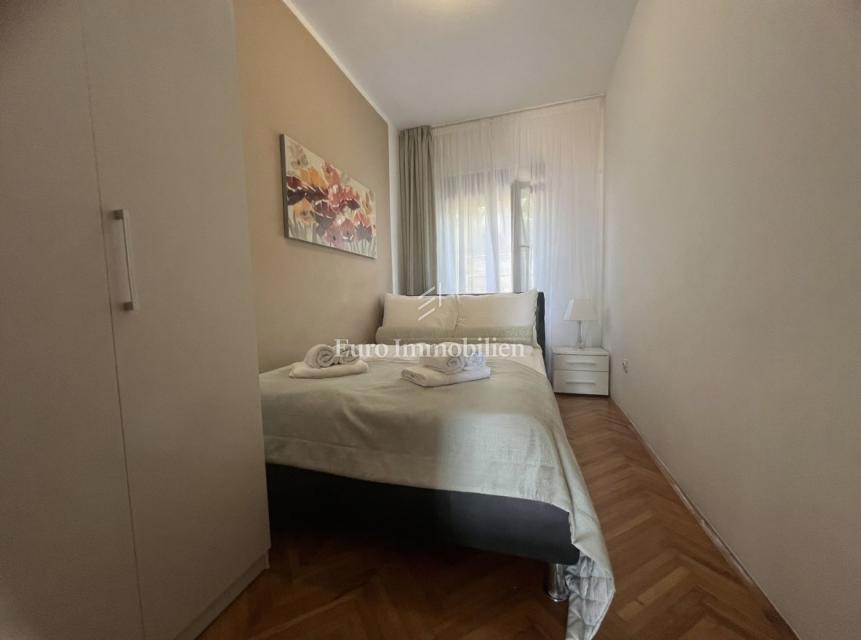 Kuća Na prodaju - PRIMORSKO-GORANSKA CRIKVENICA
