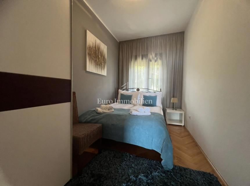 Kuća Na prodaju - PRIMORSKO-GORANSKA CRIKVENICA
