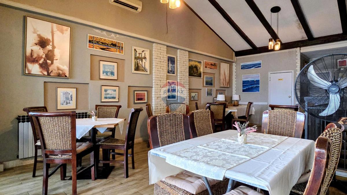Komerční K pronájmu - ISTARSKA ROVINJ