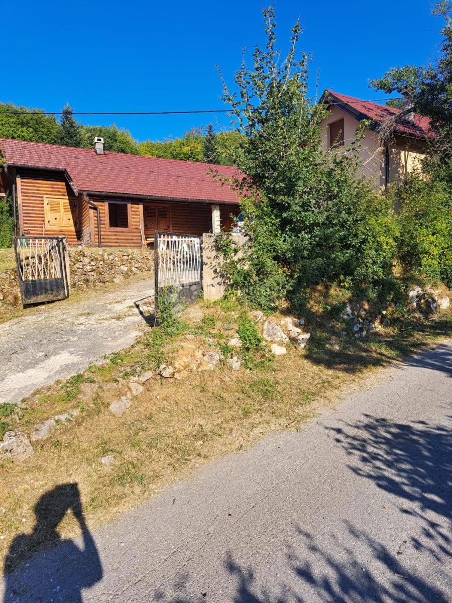 Kuća Na prodaju - Ličko-senjska Gospić - foto 1/4