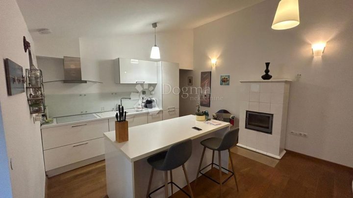 Appartement à vendre 65 m² – Pula