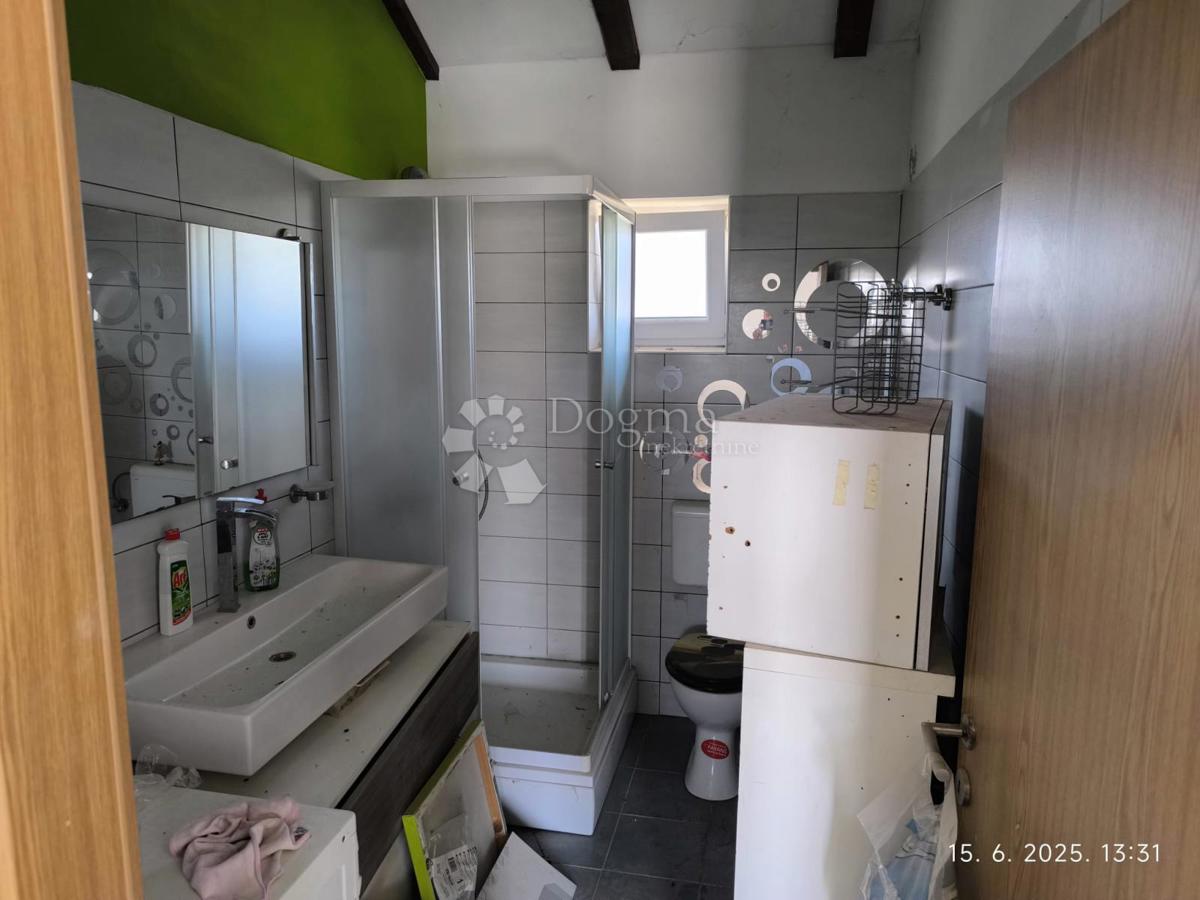 Casa In vendita - ŠIBENSKO-KNINSKA ŠIBENIK
