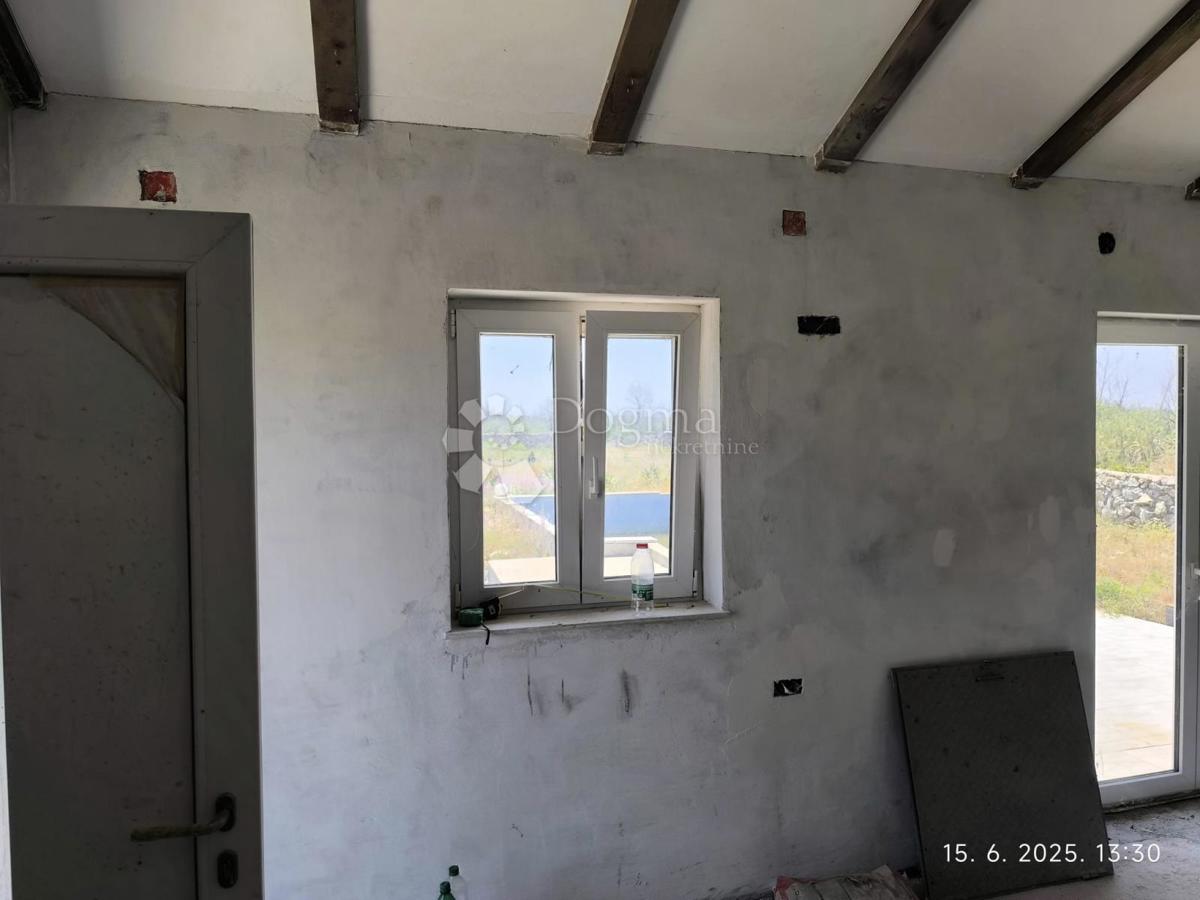 Casa In vendita - ŠIBENSKO-KNINSKA ŠIBENIK