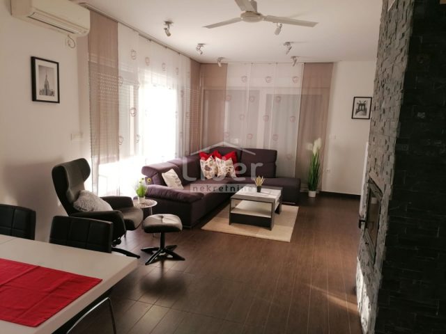 Apartment zu vermieten 85 m² – Kostrena