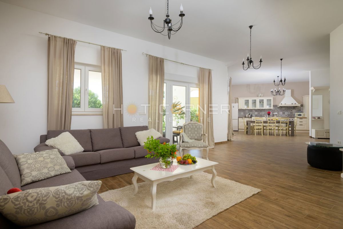 House For sale - ISTARSKA SVETVINČENAT