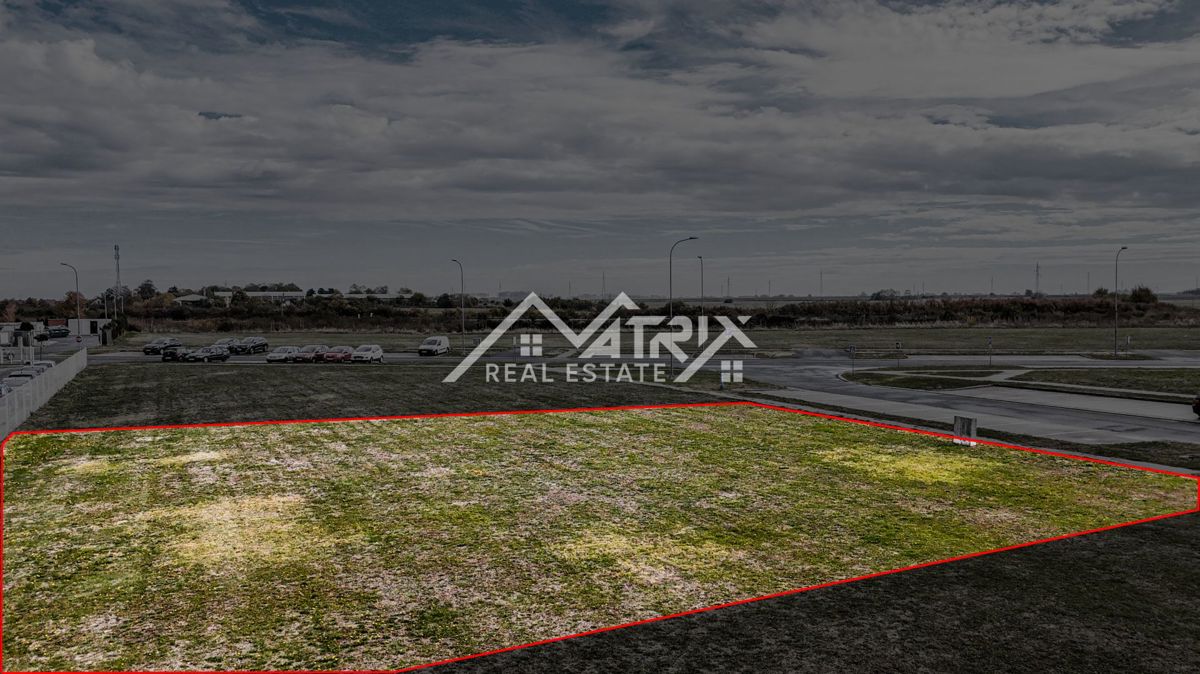 Terreno In vendita - OSJEČKO-BARANJSKA OSIJEK