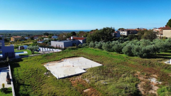 Grundstück zu verkaufen 1303 m² – Poreč