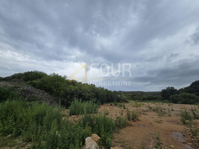 Land for sale 1300 m² – Krk