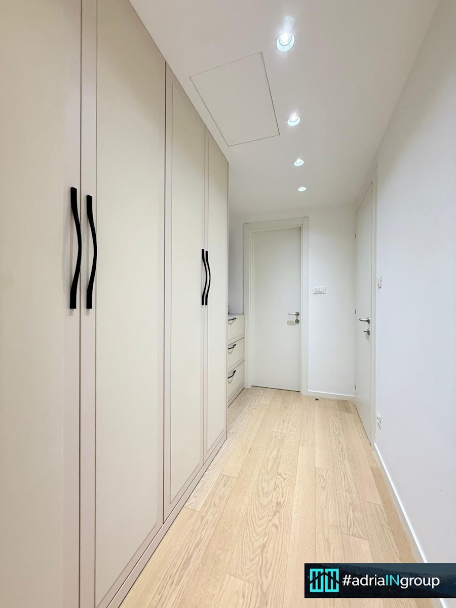 Appartamento In vendita - SPLITSKO-DALMATINSKA SPLIT