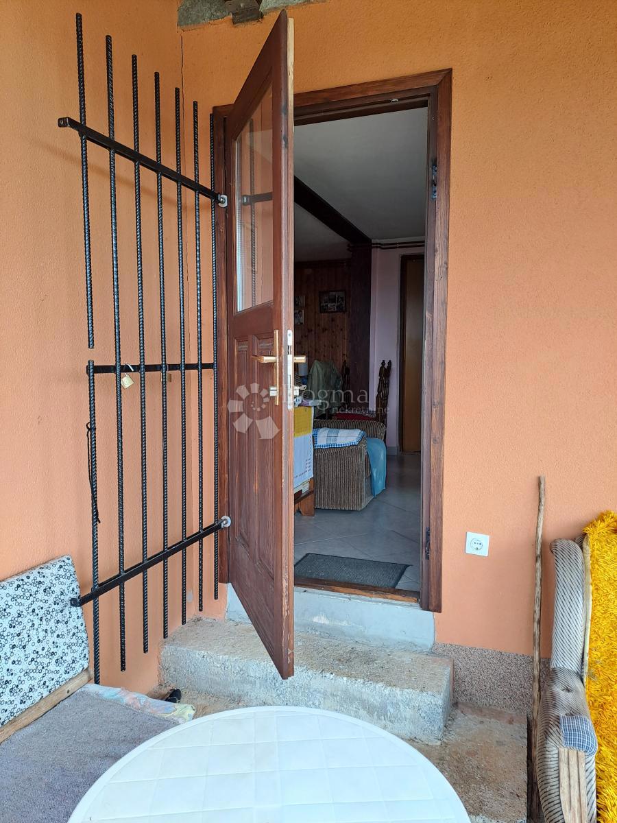 Maison À vendre - KARLOVAČKA VOJNIĆ