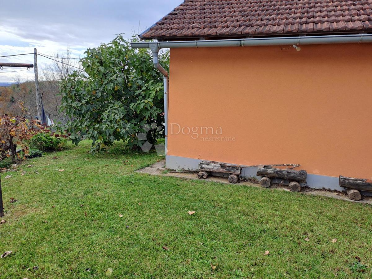 Maison À vendre - KARLOVAČKA VOJNIĆ