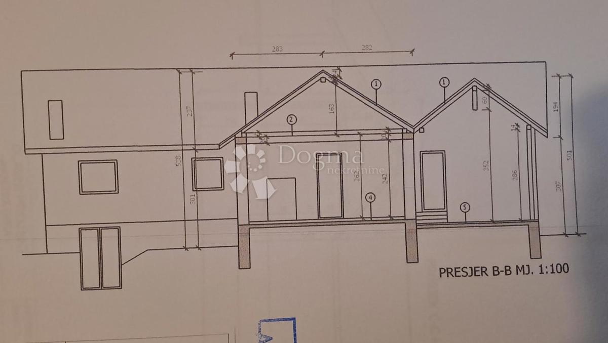 Maison À vendre - KARLOVAČKA VOJNIĆ