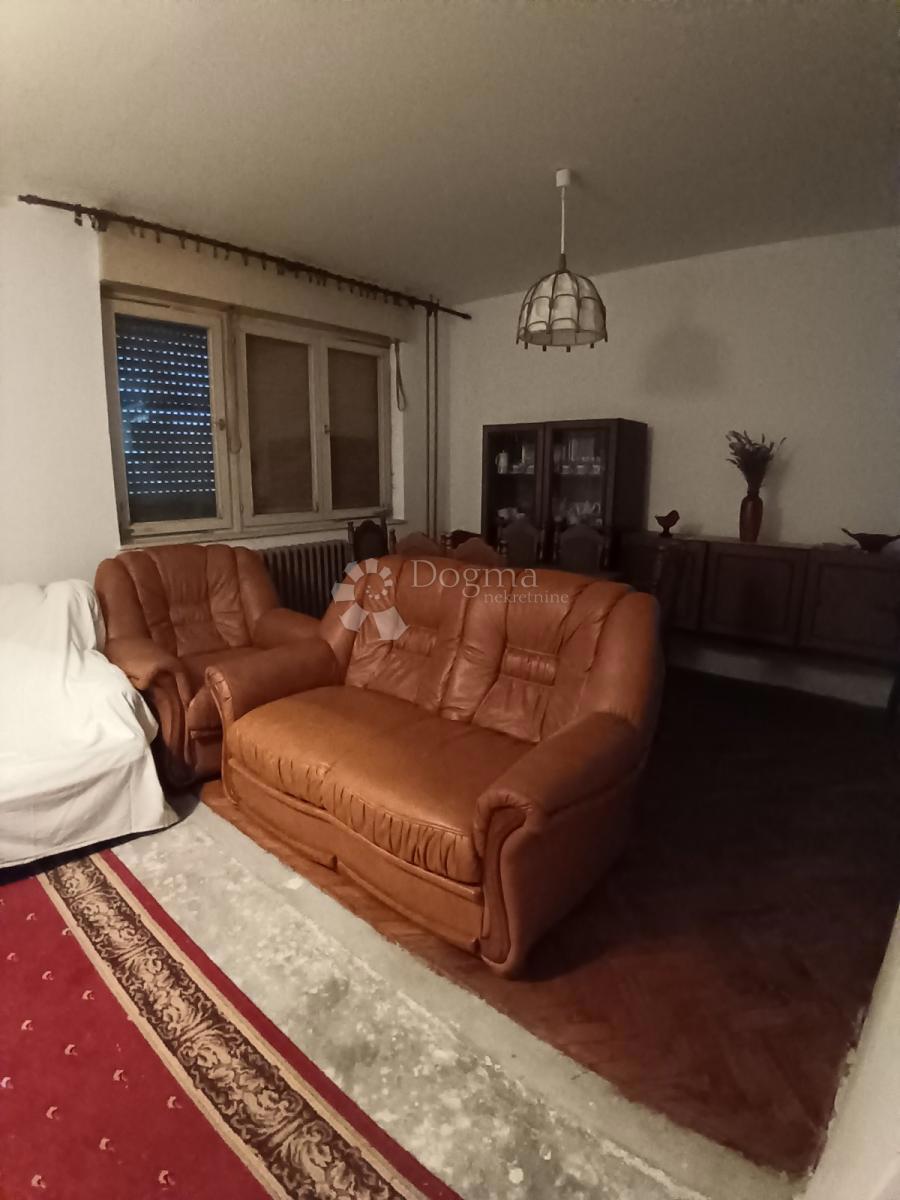Haus Zu verkaufen - OSJEČKO-BARANJSKA BELI MANASTIR