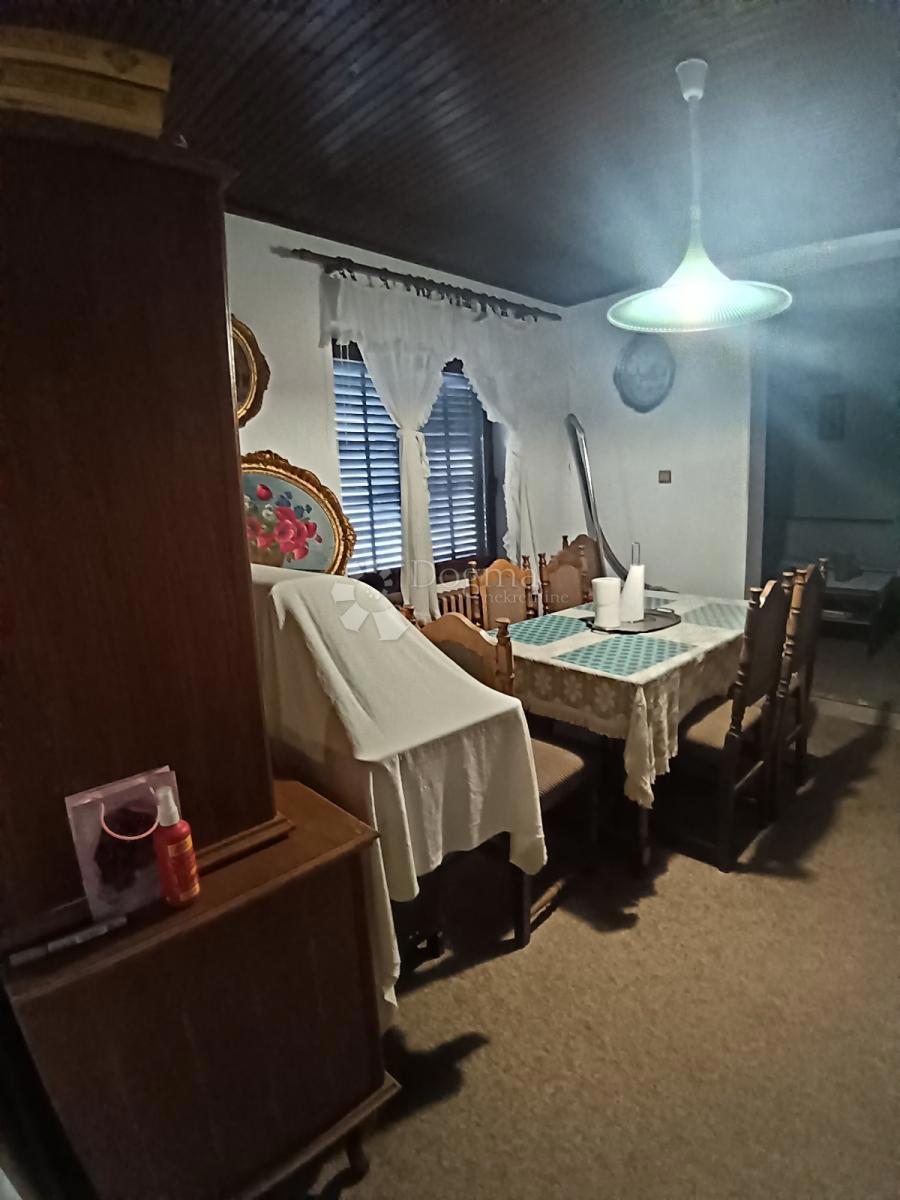 Haus Zu verkaufen - OSJEČKO-BARANJSKA BELI MANASTIR