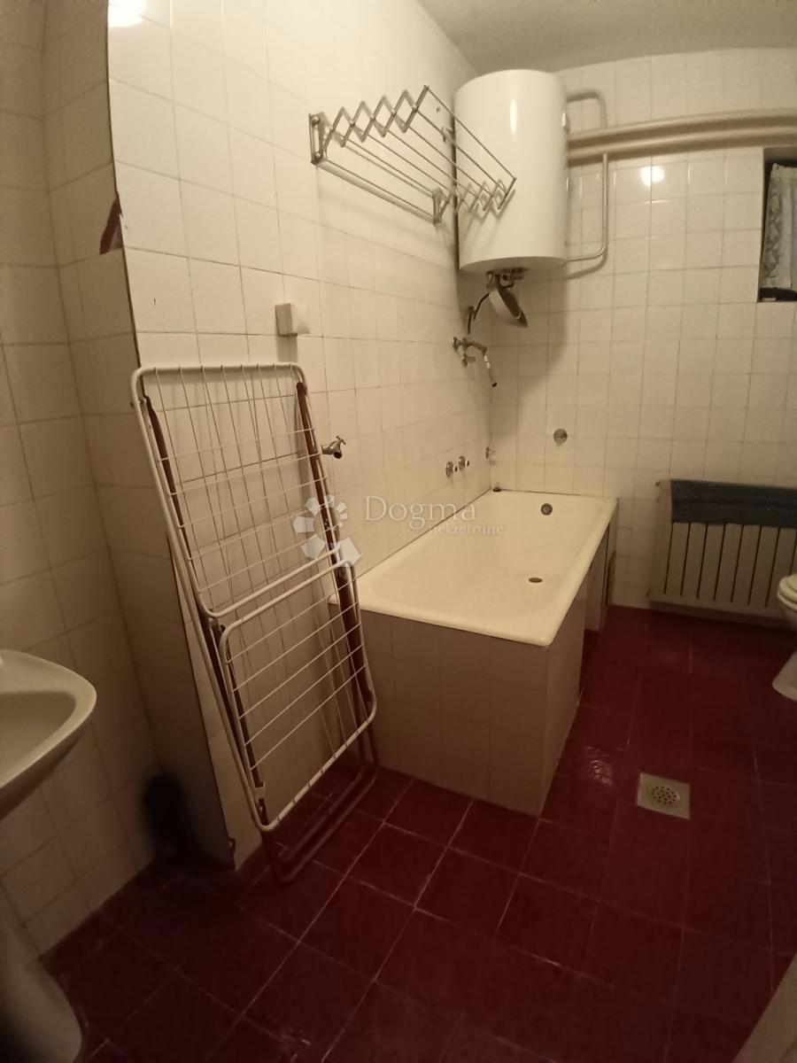 Haus Zu verkaufen - OSJEČKO-BARANJSKA BELI MANASTIR