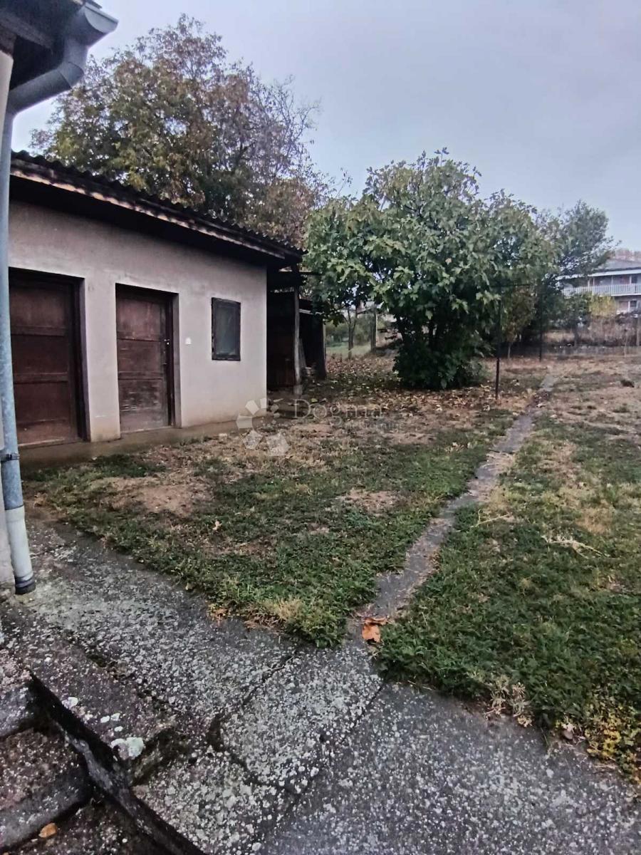 Haus Zu verkaufen - OSJEČKO-BARANJSKA BELI MANASTIR