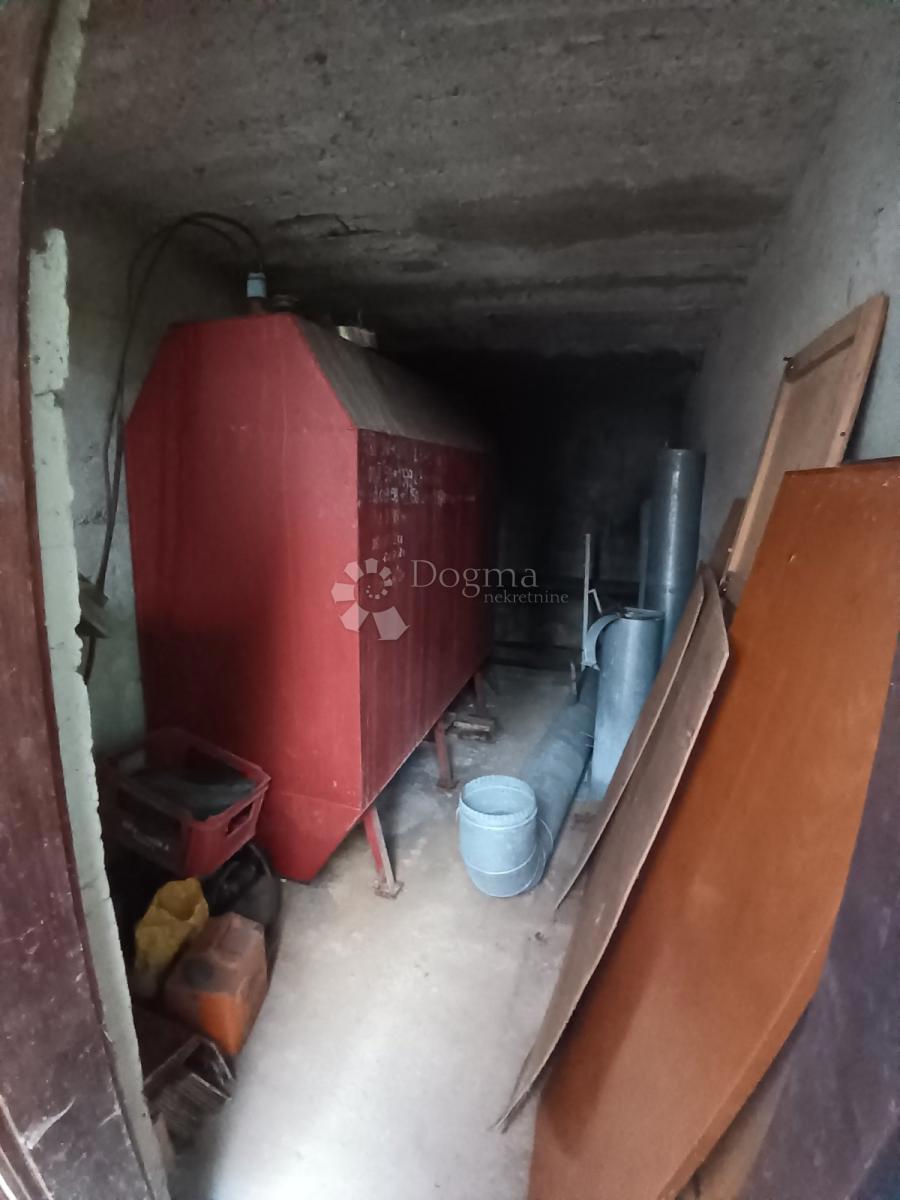 Haus Zu verkaufen - OSJEČKO-BARANJSKA BELI MANASTIR