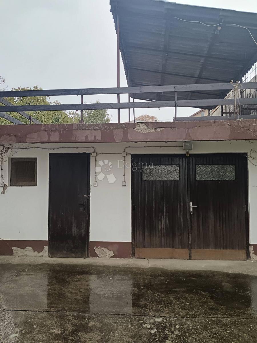 Haus Zu verkaufen - OSJEČKO-BARANJSKA BELI MANASTIR