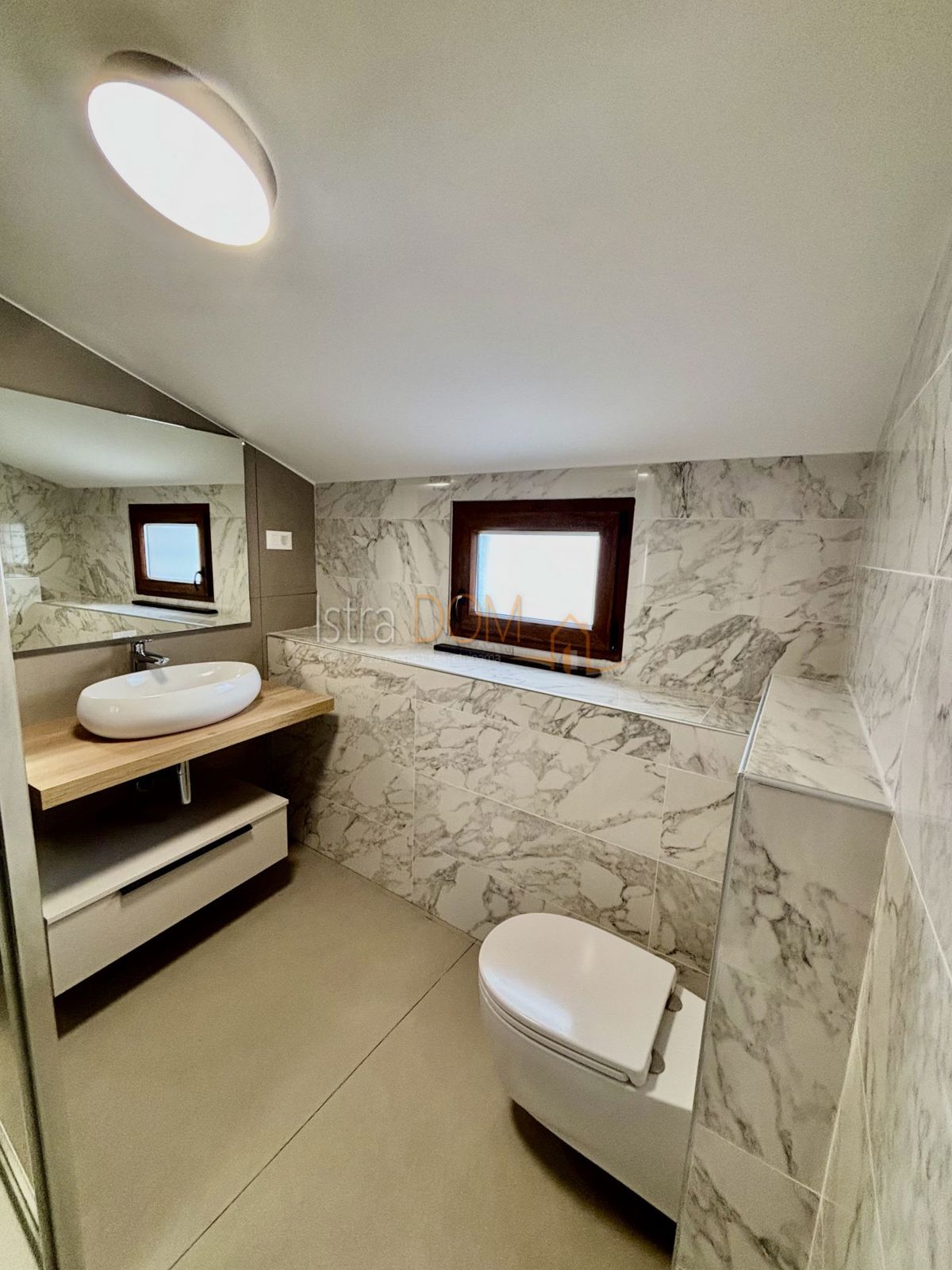House For sale - ISTARSKA BARBAN