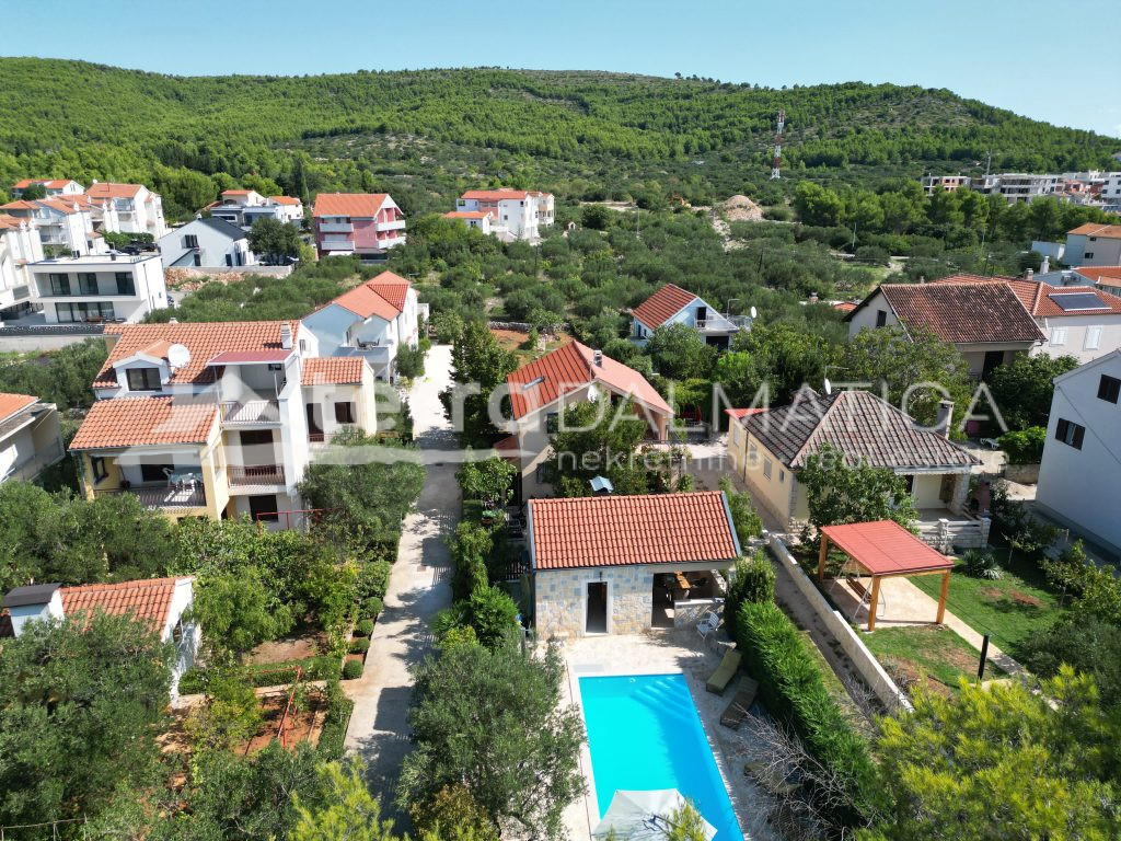 Haus Zu verkaufen - OSJEČKO-BARANJSKA ŠODOLOVCI