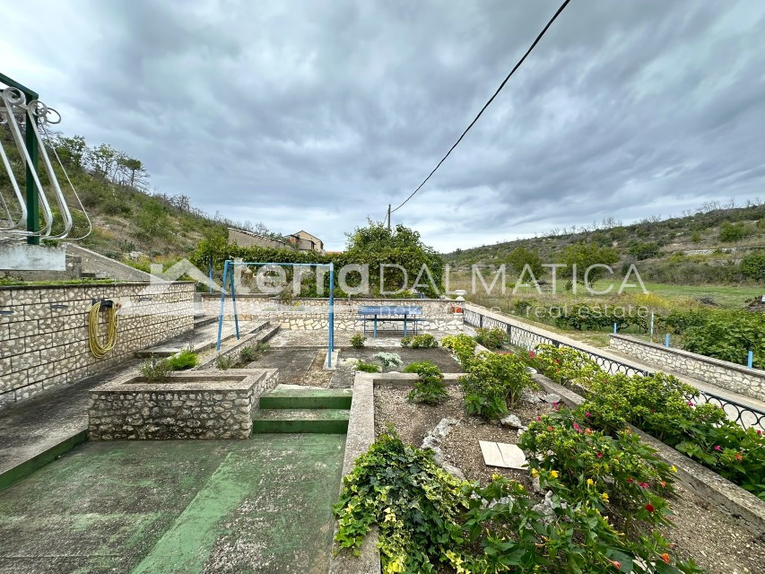 Maison À vendre - OSJEČKO-BARANJSKA ŠODOLOVCI