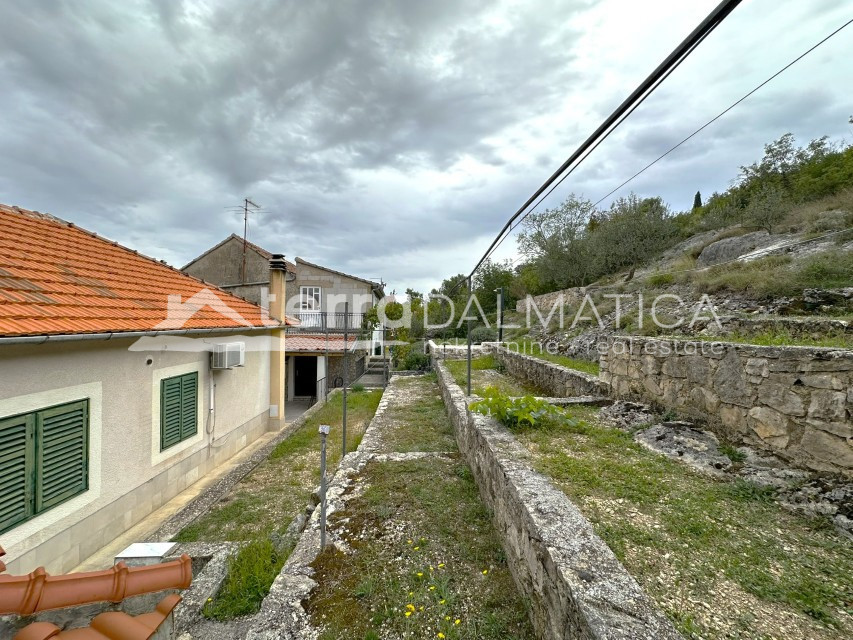 Maison À vendre - OSJEČKO-BARANJSKA ŠODOLOVCI