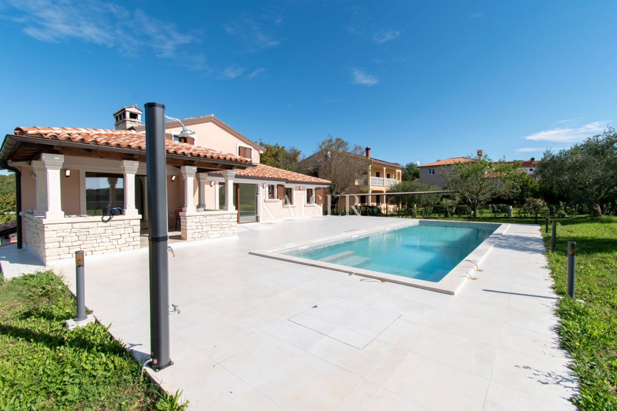 Casa In vendita - Istarska Poreč - foto 1/27