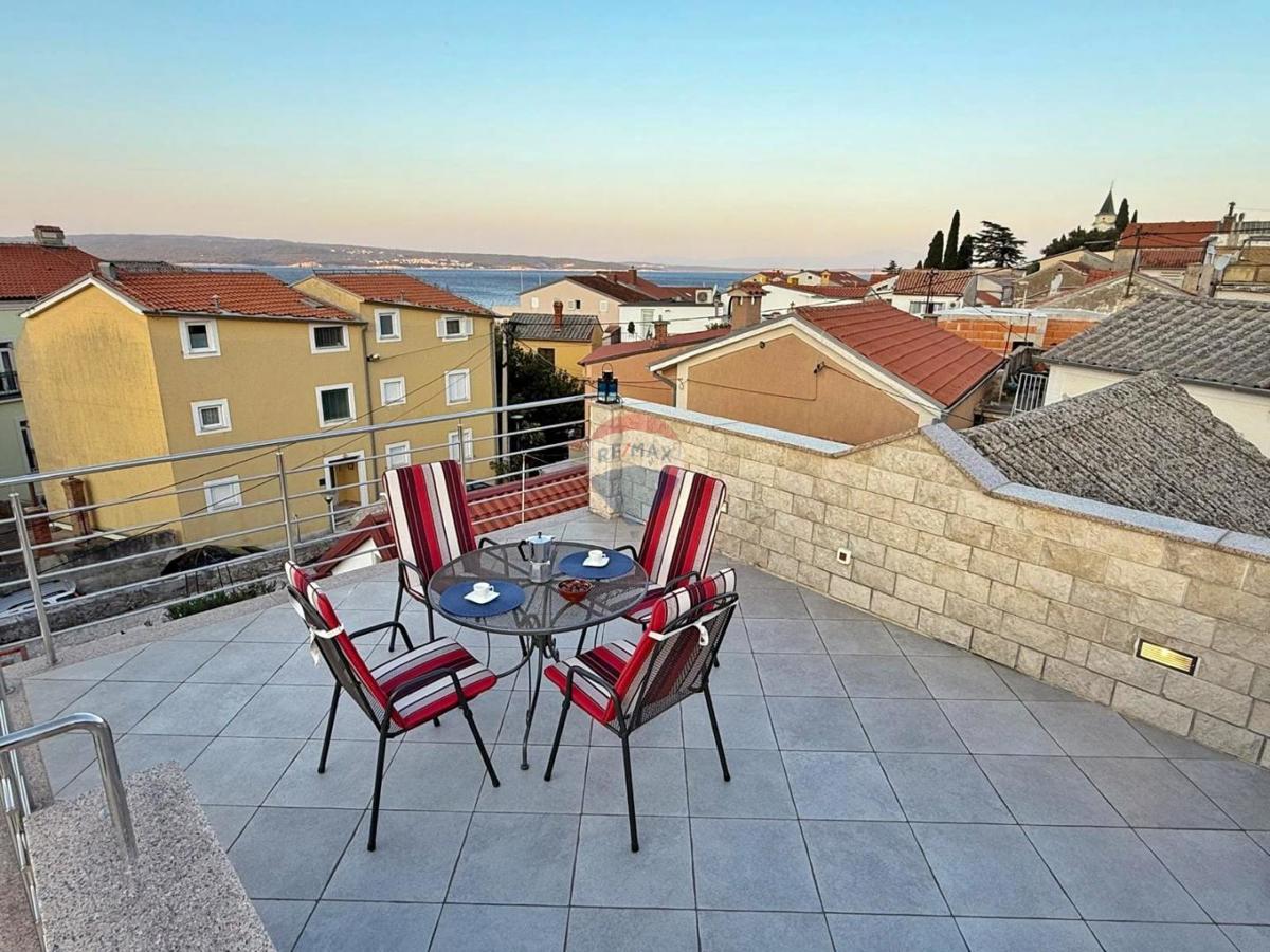 Kuća Na prodaju - PRIMORSKO-GORANSKA CRIKVENICA