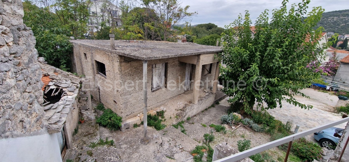 House For sale - SPLITSKO-DALMATINSKA MARINA