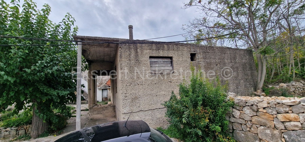 House For sale - SPLITSKO-DALMATINSKA MARINA
