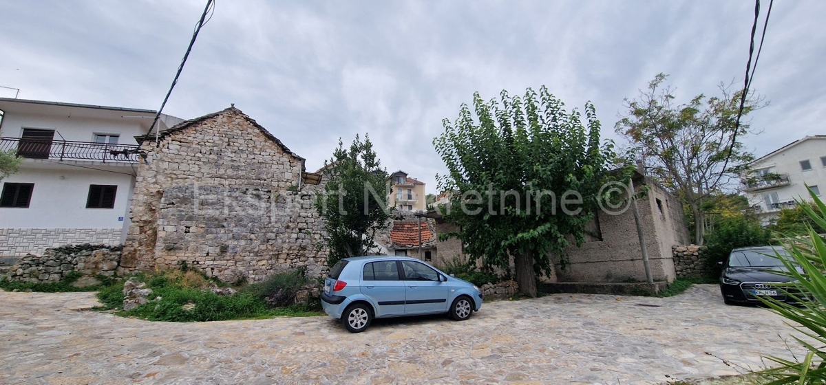 House For sale - SPLITSKO-DALMATINSKA MARINA