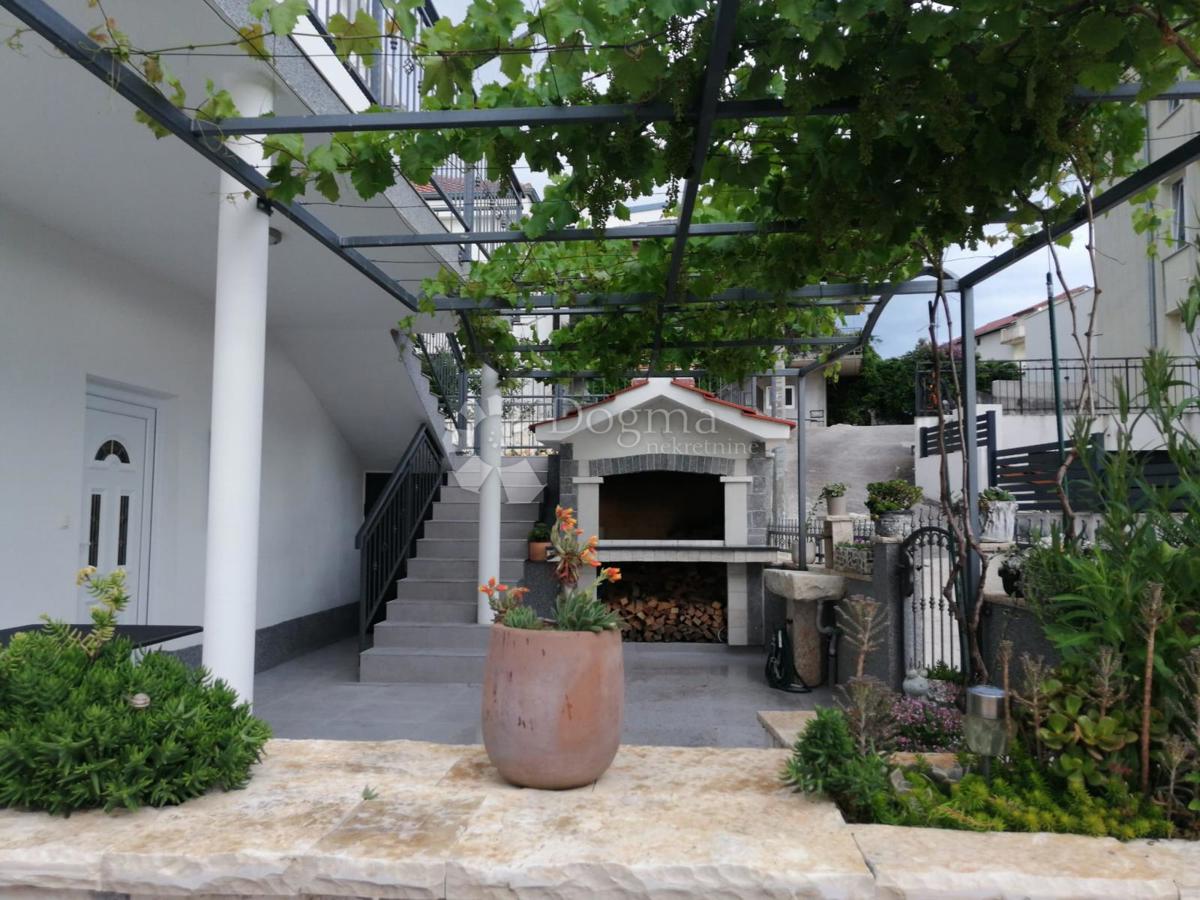 House For sale - SPLITSKO-DALMATINSKA ČIOVO