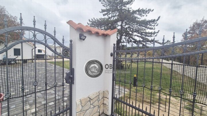 Kuća na prodaju 92 m² – Muć