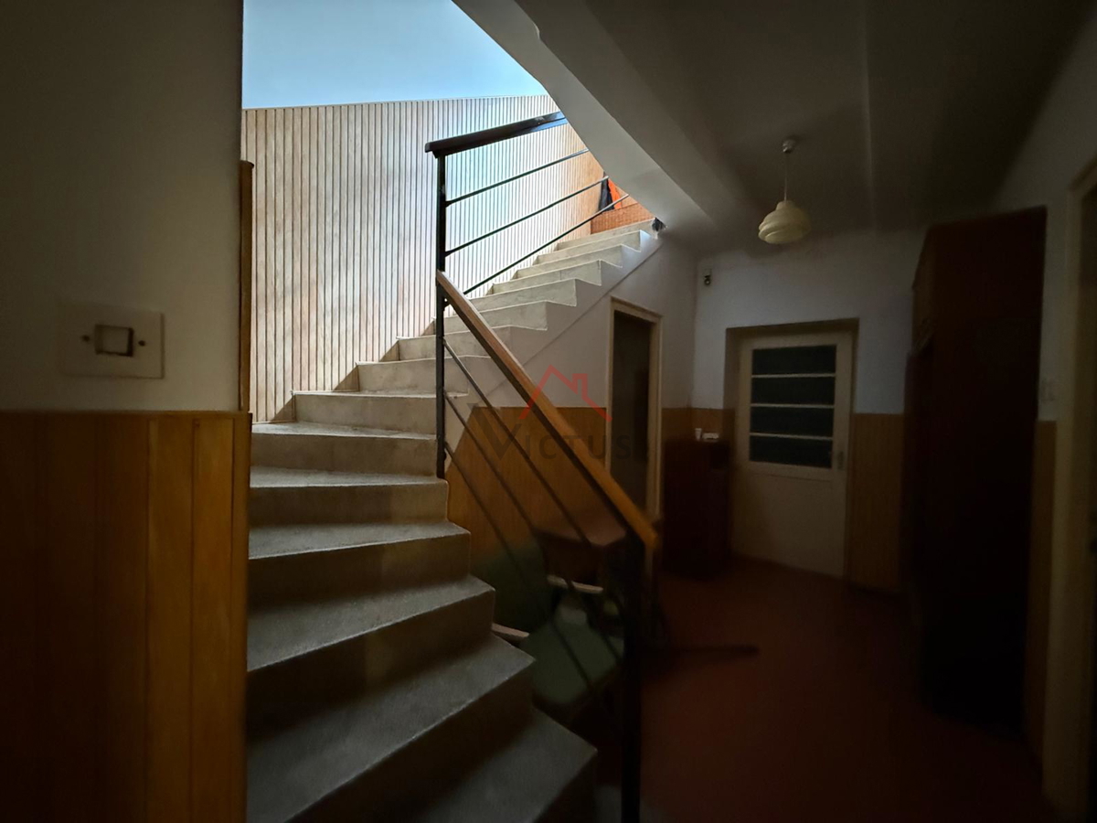 Kuća Na prodaju - PRIMORSKO-GORANSKA CRIKVENICA