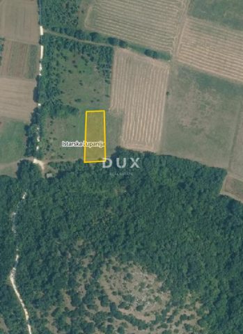 Zemljište na prodaju 5150 m² – Poreč