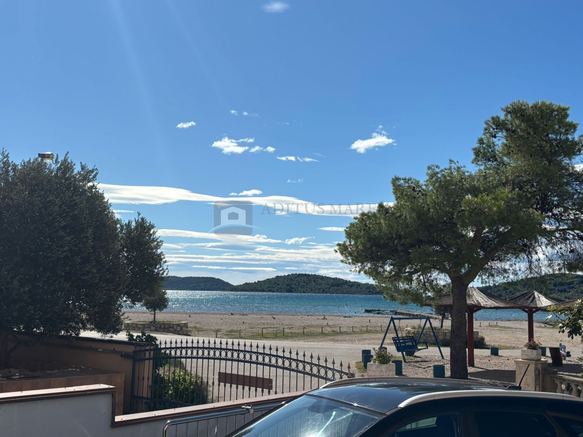 Casa In vendita - šibensko-kninska Vodice - foto 1/28