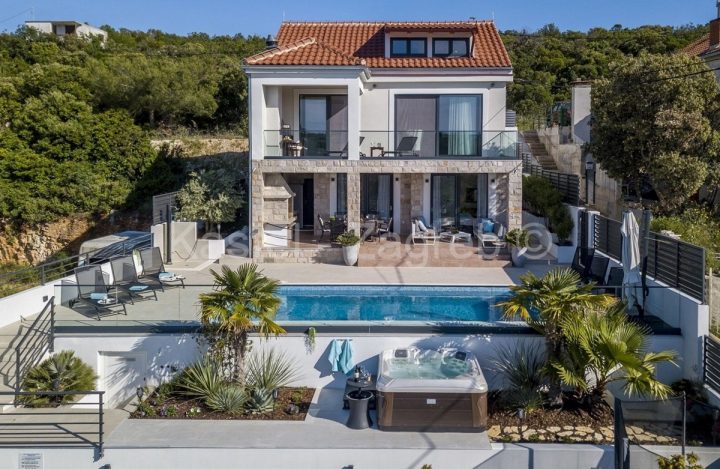 Casa in vendita 280 m² – Šolta
