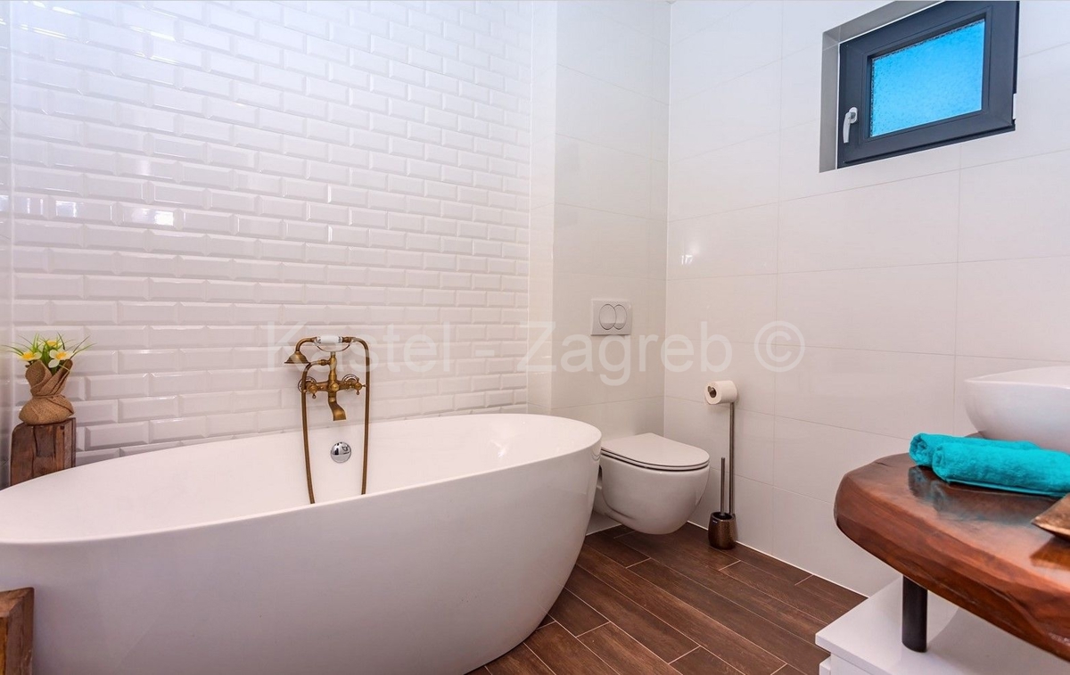 Maison À vendre - SPLITSKO-DALMATINSKA ŠOLTA