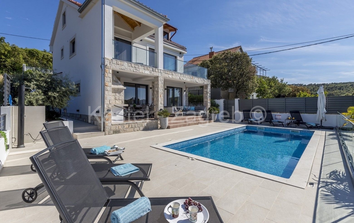 Maison À vendre - SPLITSKO-DALMATINSKA ŠOLTA