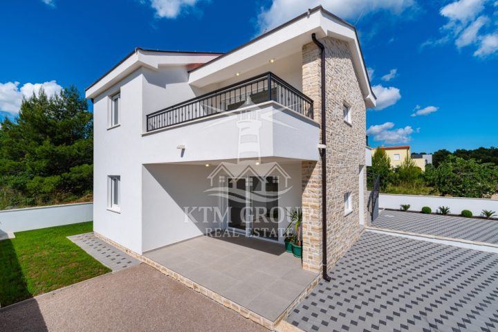 Apartmán na predaj 89 m² – Posedarje